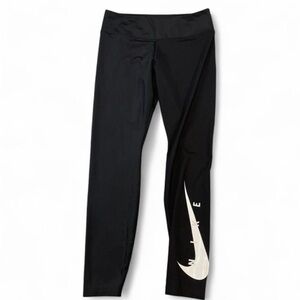 🥳 Women’s Size L Black Dri-fit Ankle Length Leggings with White Nike Swoosh Logo